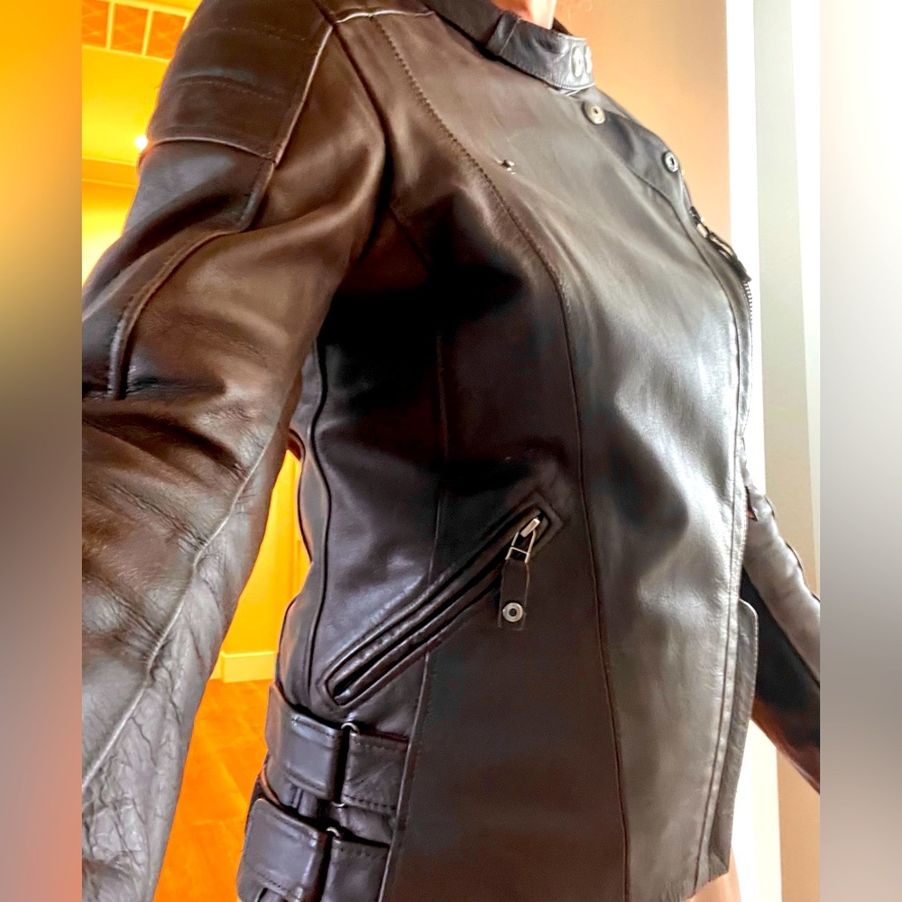 Women’s Leather REV’IT Motorcycle Jacket Size 38 (Small).